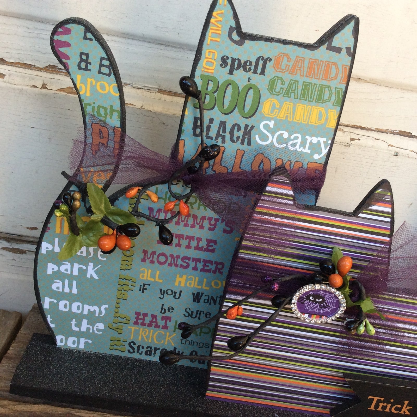 AGD Halloween Decor - Modern Prim Wood Trio Cat Tabletop Decor