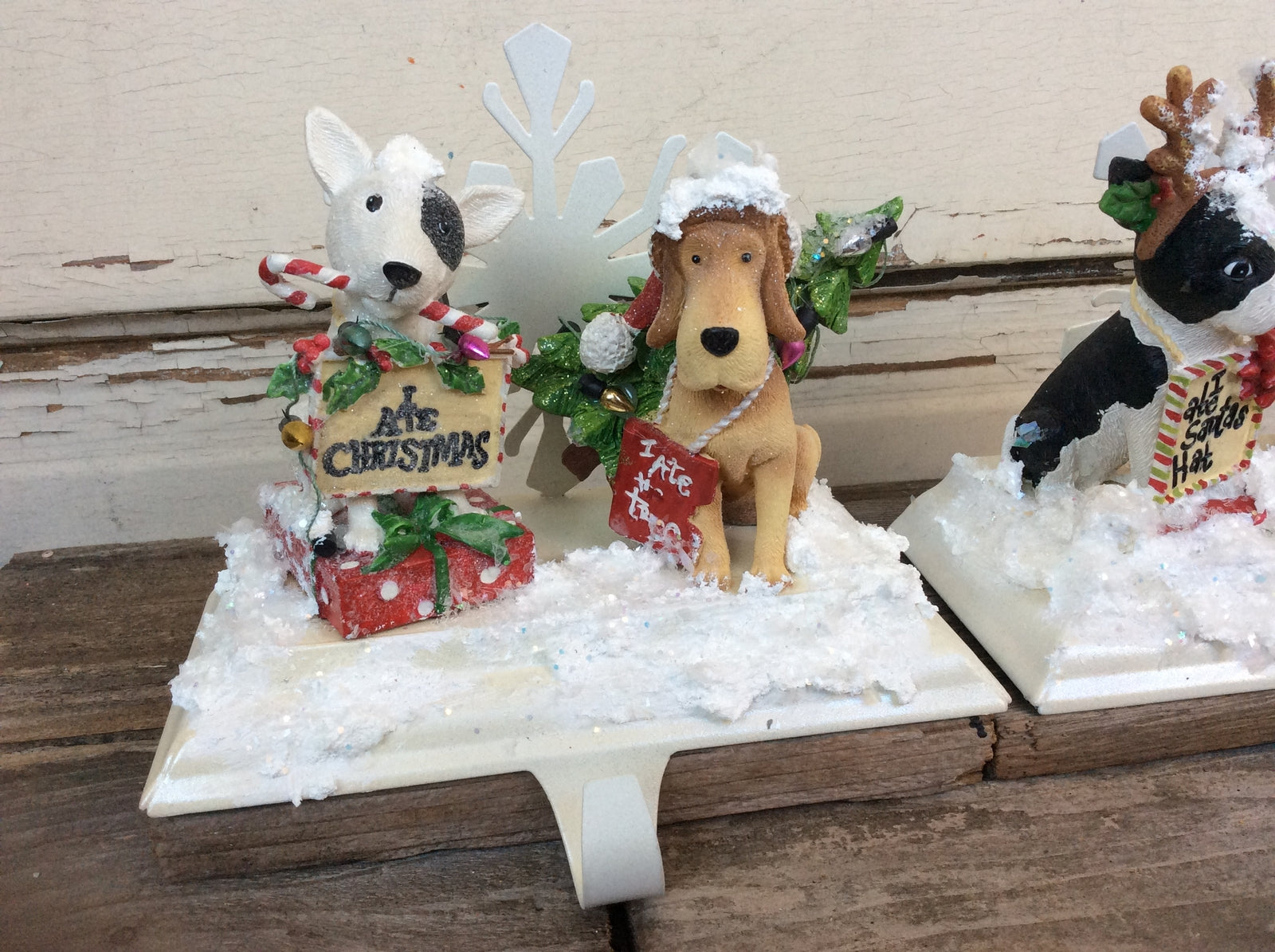 AGD Christmas Decor – Resin Naughty Puppy Dog Stocking Holder 2pc Set