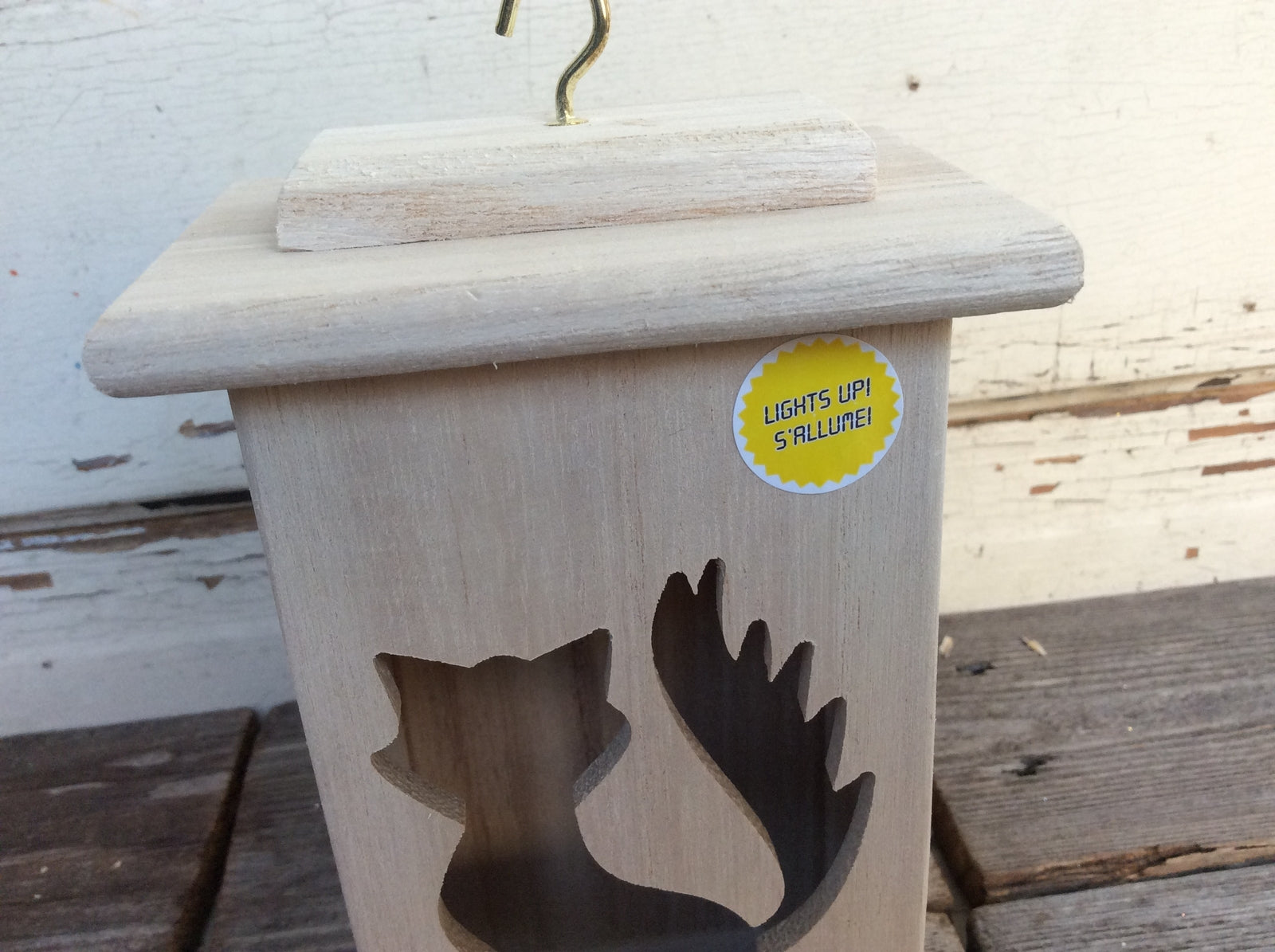 ArtMinds Halloween Decor - Wood DIY LED Cat Luminary Box