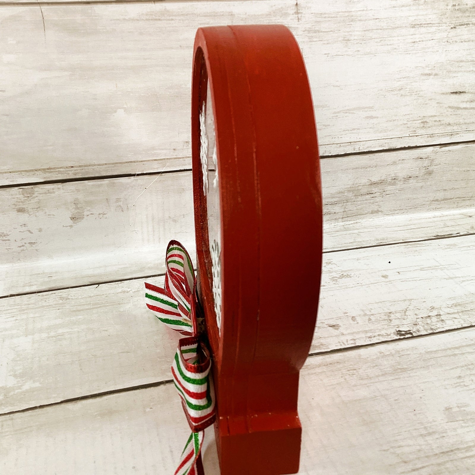 AGD Christmas Decor - Season Greetings Snow Globe Chunky Wood Shaker