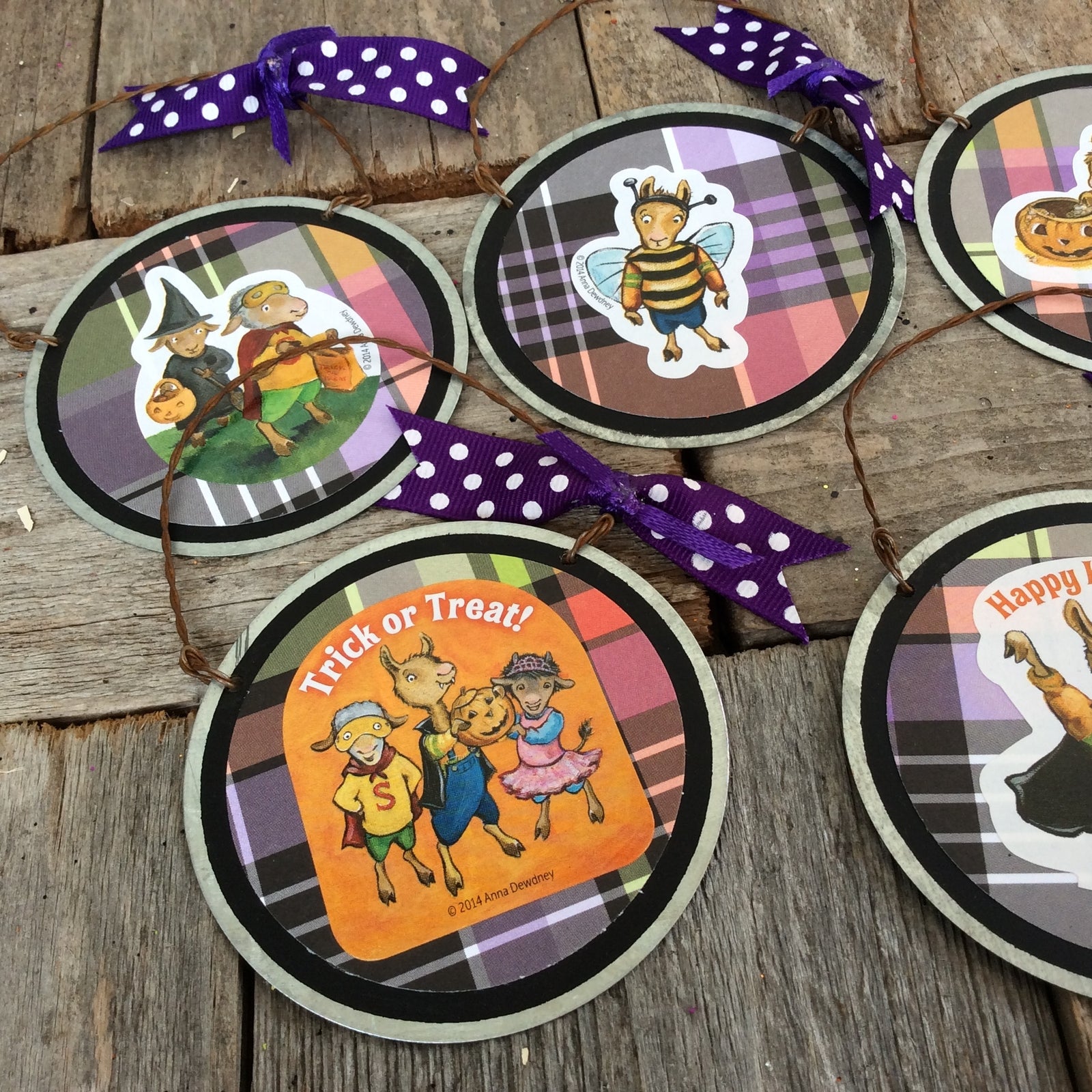 AGD Halloween Decor - Llama Costume Disc Ornaments 5pc Set