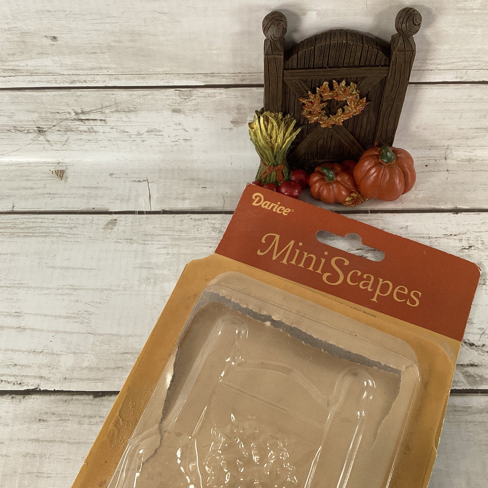 Darice Fall Decor - Resin Mini Fairy Garden Gate Corn Stalks Pumpkin