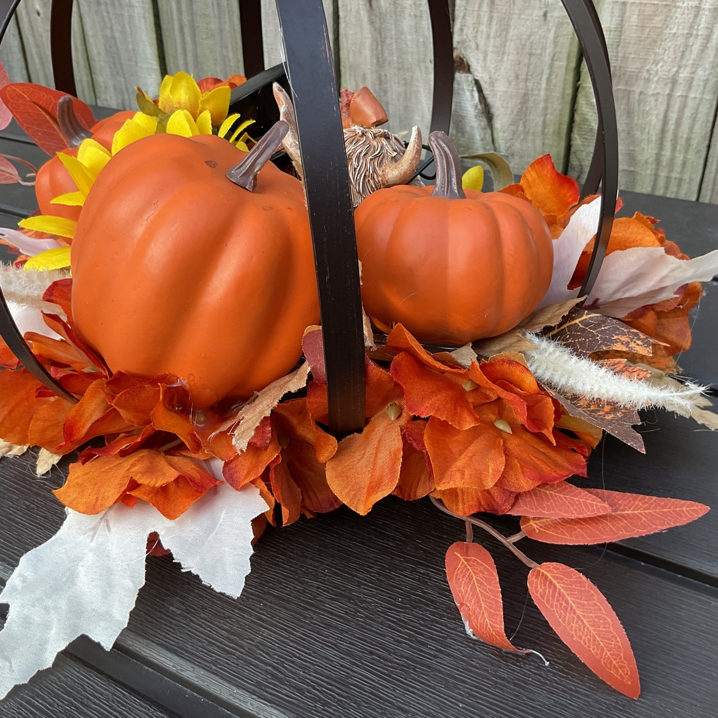 AGD Fall Decor -Highland Cow Metal Pumpkin Floral Centerpiece Display