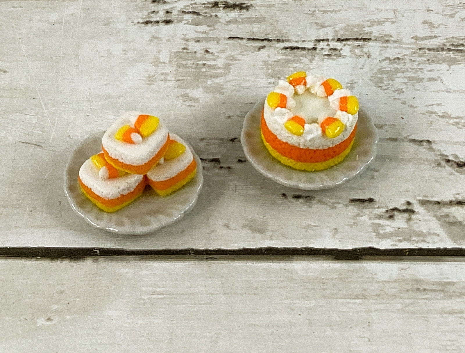AGD Fall Decor - Miniature Candy Corn Harvest Cake Dessert Display 2pc