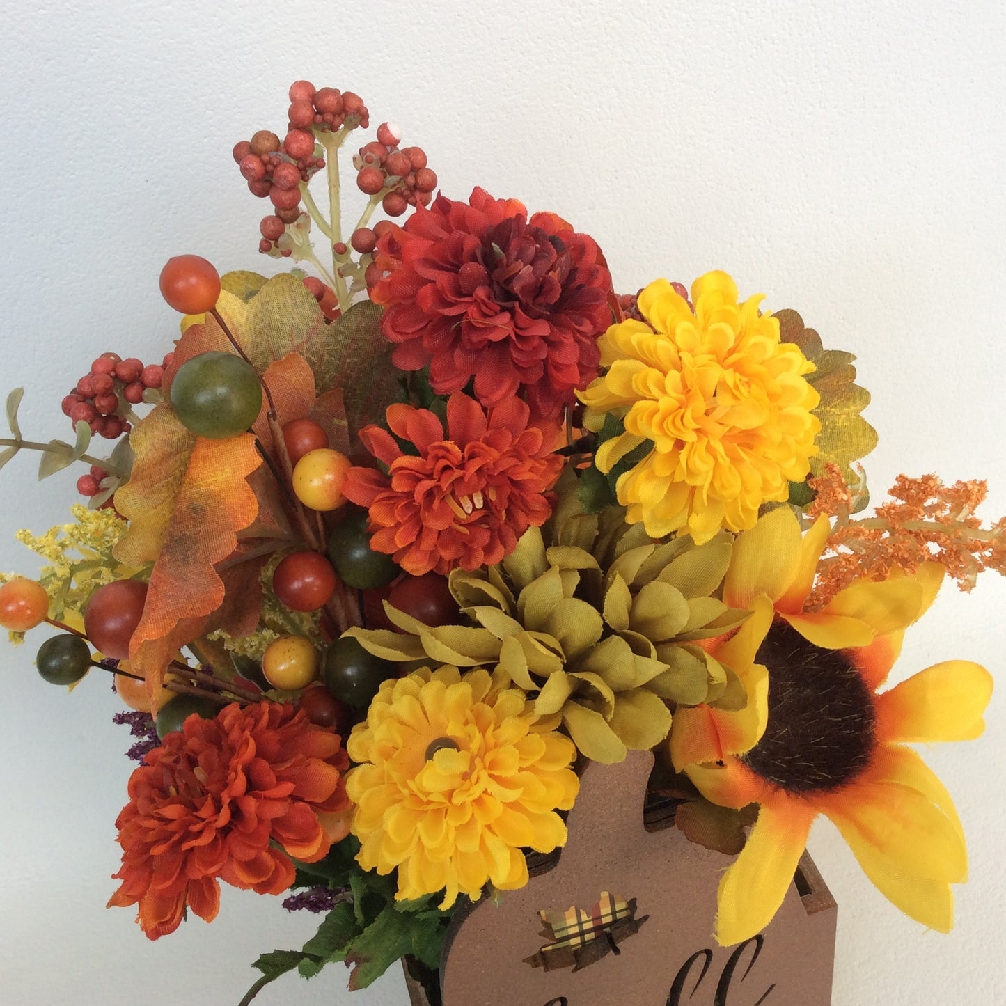 AGD Fall Decor - Harvest Plaid Small Wood Floral Flower Display