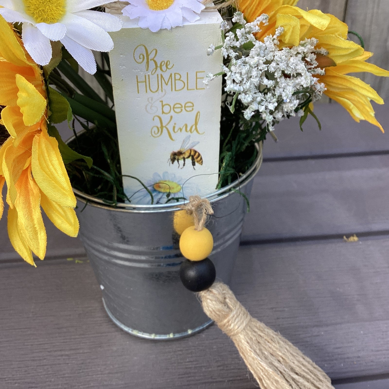 AGD Summer Decor - Bee Humble Bee Kind Sunflower Daisy Floral Display