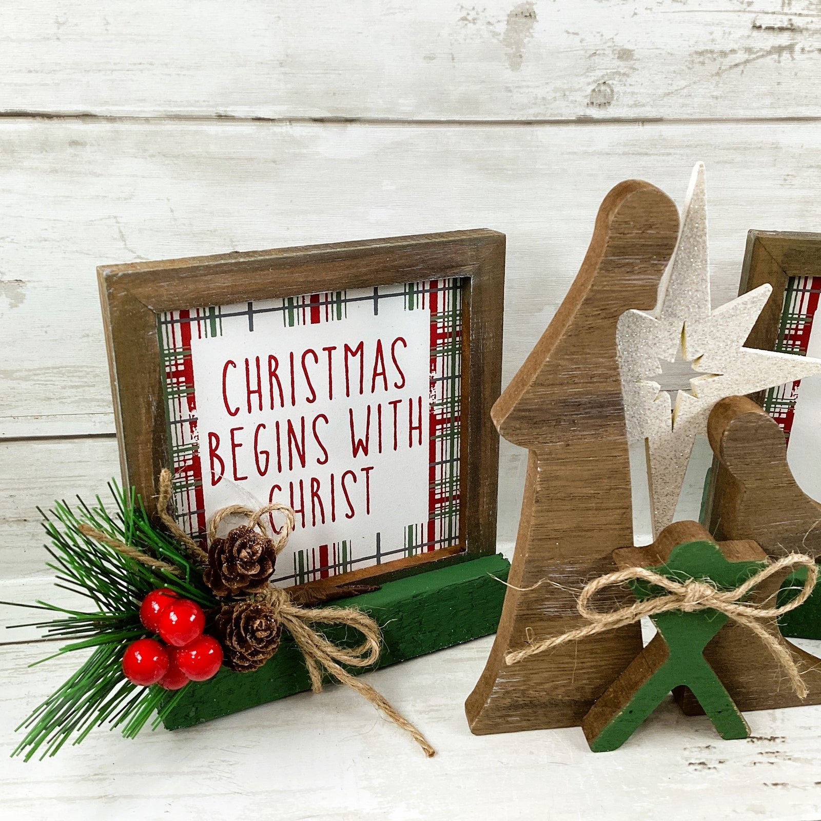 AGD Christmas Decor - Nativity Holy Family Manger Farmhouse Set 3pc