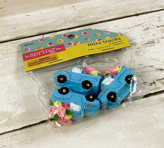 HL Fall Craft Decor - Miniature Resin Harvest Red Vintage Trucks 3pc Set