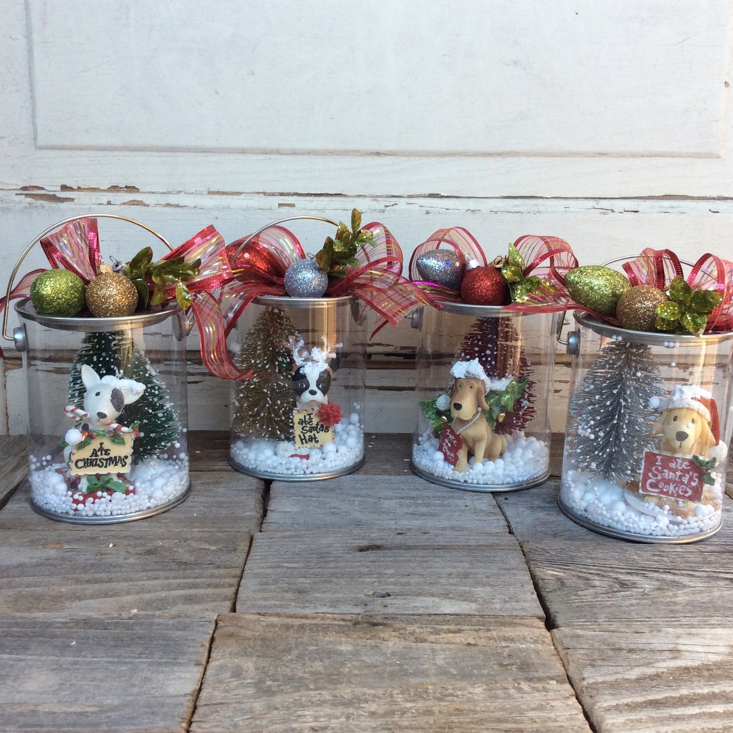 AGD Christmas Decor – Resin Naughty Puppy Dog Dome Pail Display 4pc