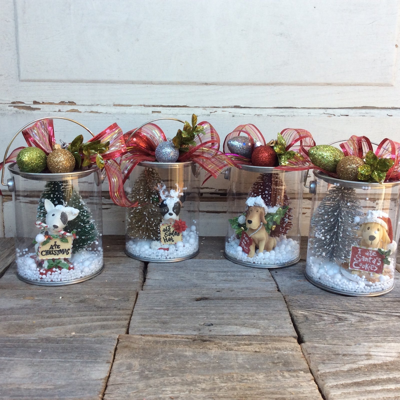 AGD Christmas Decor – Resin Naughty Puppy Dog Dome Pail Display 4pc