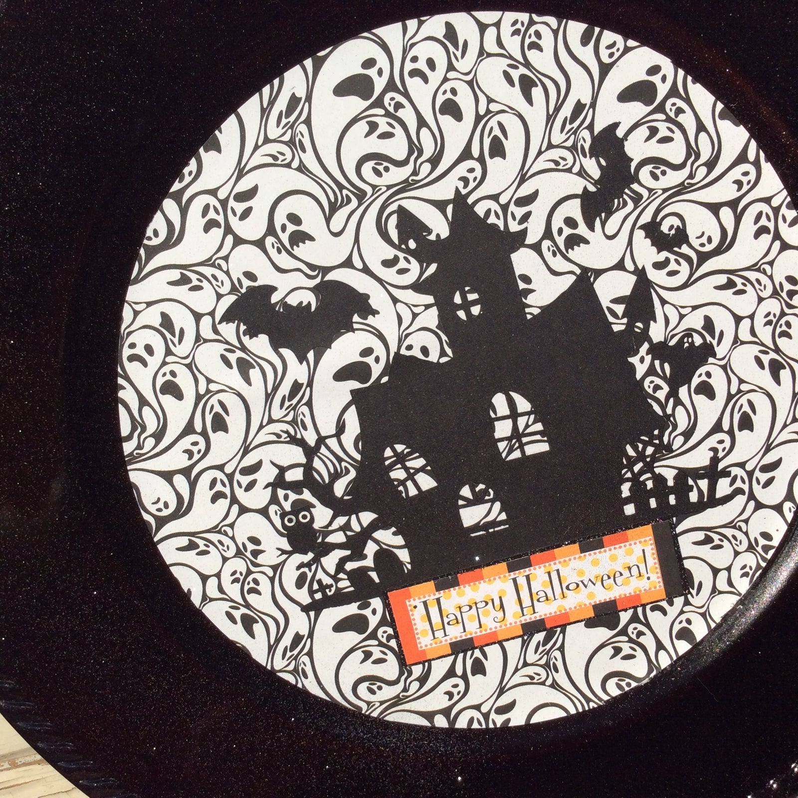 AGD Halloween Decor - Haunted House Charger Plate Display Sign