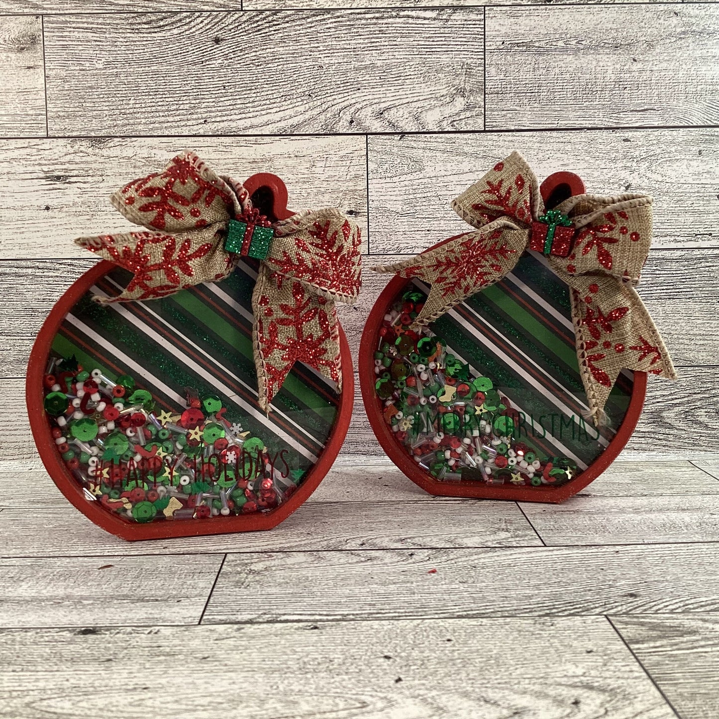 Christmas Decor -  Ornament Shape Chunky Wood Dry Shaker 2pc Set