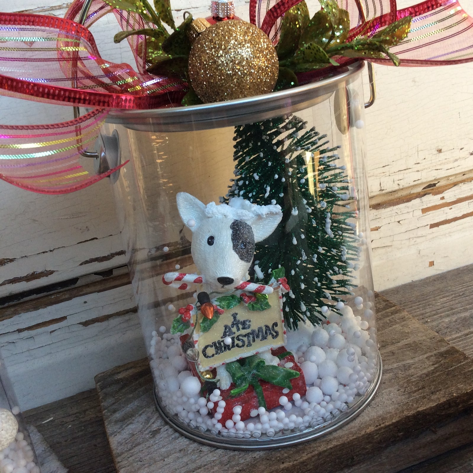 AGD Christmas Decor – Resin Naughty Puppy Dog Dome Pail Display 4pc