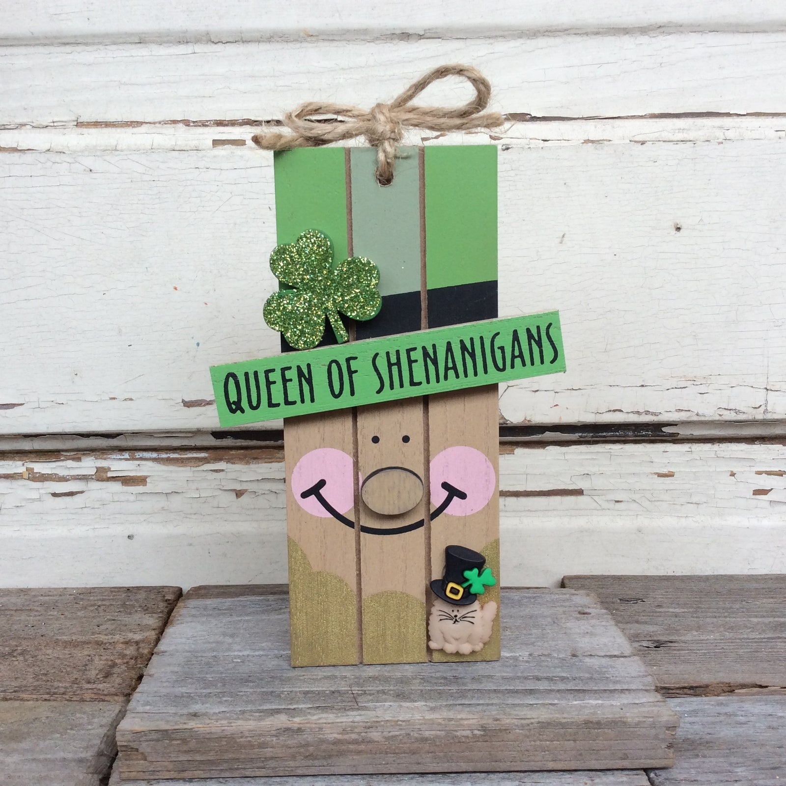 AGD St Patrick's Decor - Leprechaun Kitty Cat Queen Shenanigans