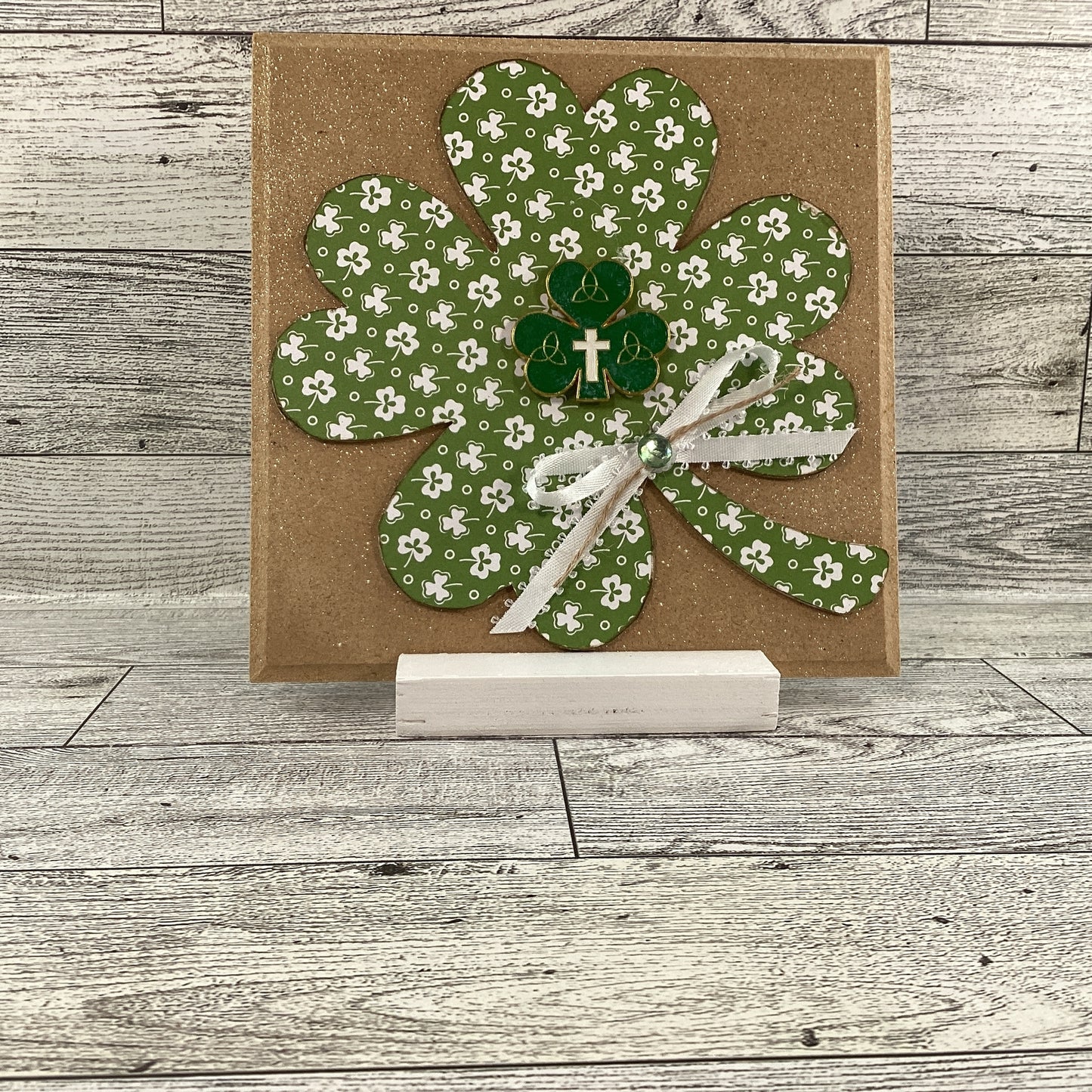 AGD St Patrick's Decor - White Blessings Cross Shamrock Clover Sign