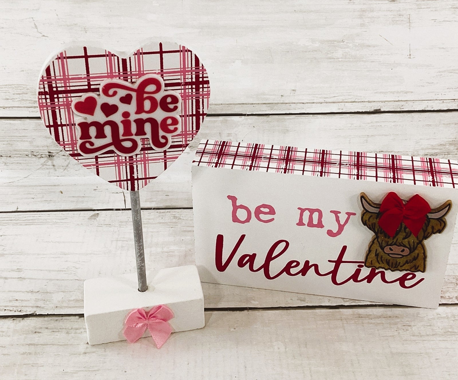 AGD Valentines Decor - Be My Heart Highland Cow Latte Tier Tray 2pc