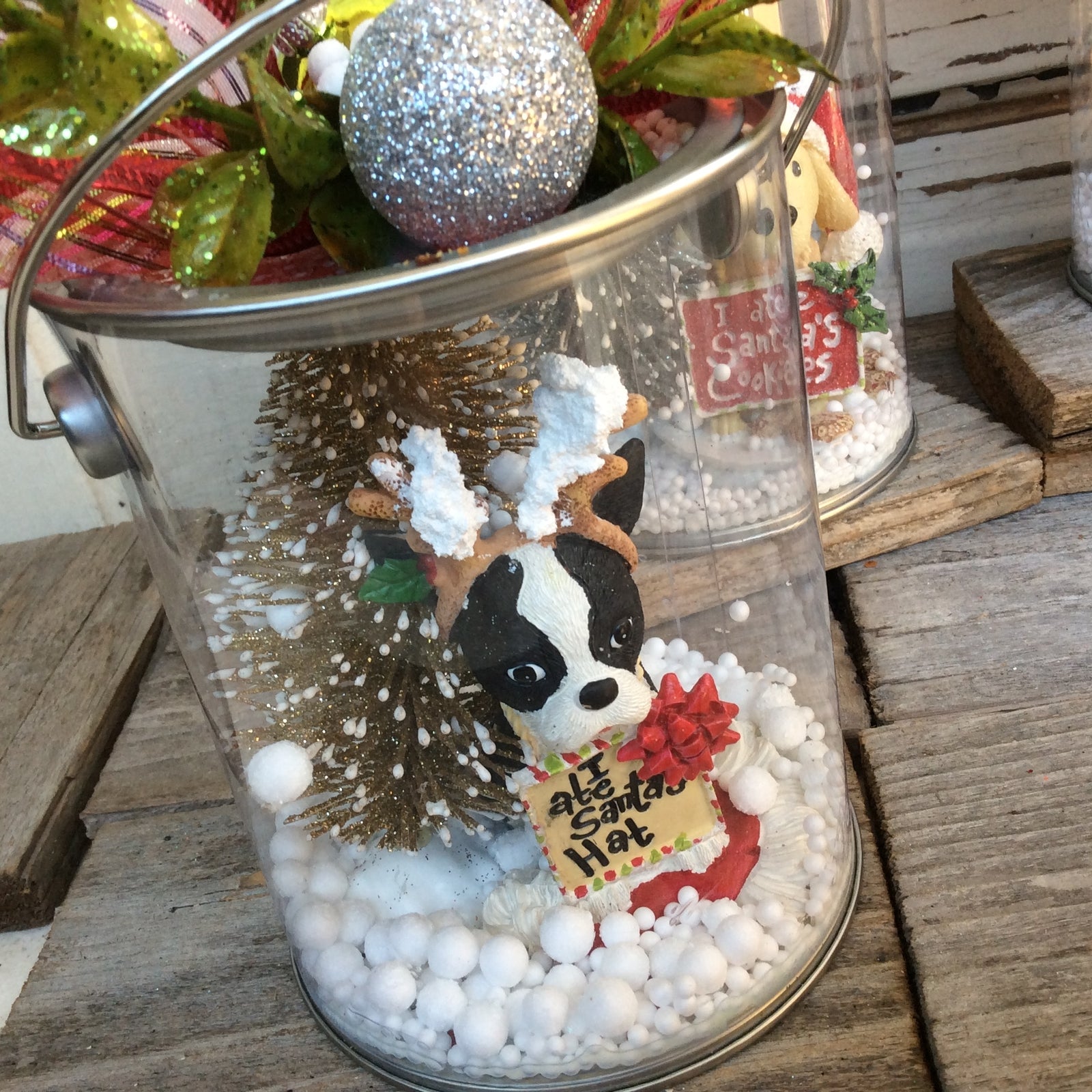 AGD Christmas Decor – Resin Naughty Puppy Dog Dome Pail Display 4pc