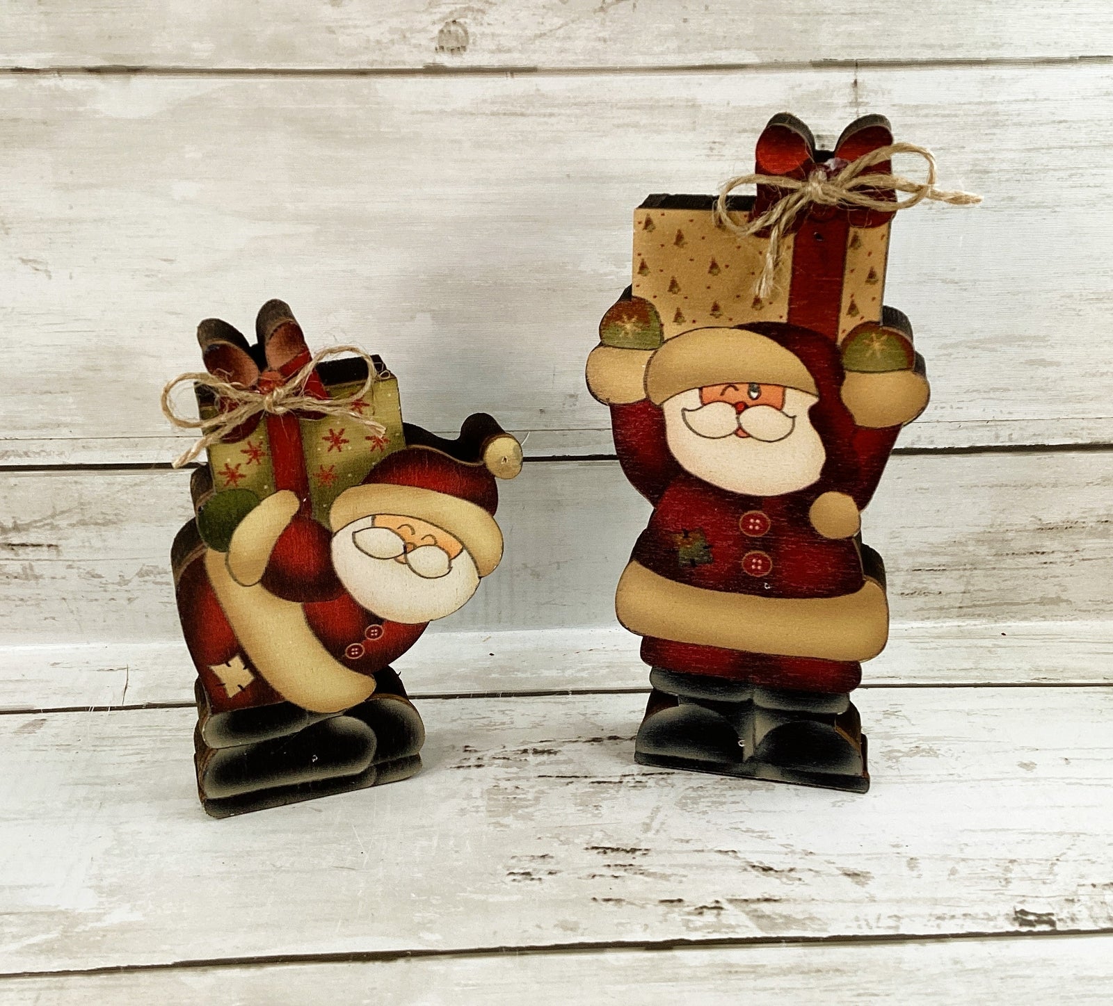 AGD Christmas Decor - Farmhouse Oh What Fun Santas with Gifts 3pc Set