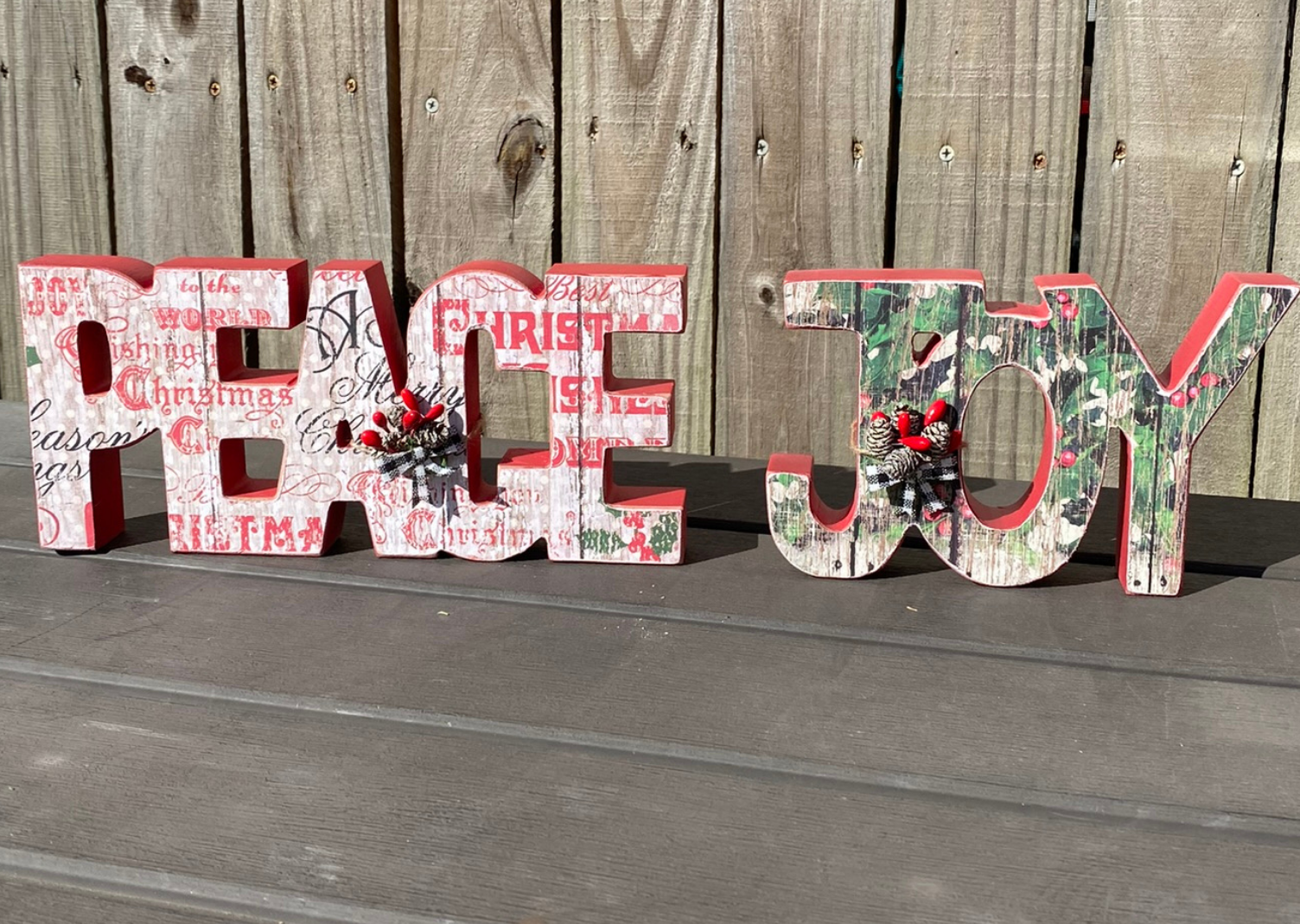 AGD Christmas Decor - Chunky Peace Joy Word Tabletop Signs 2pc Set