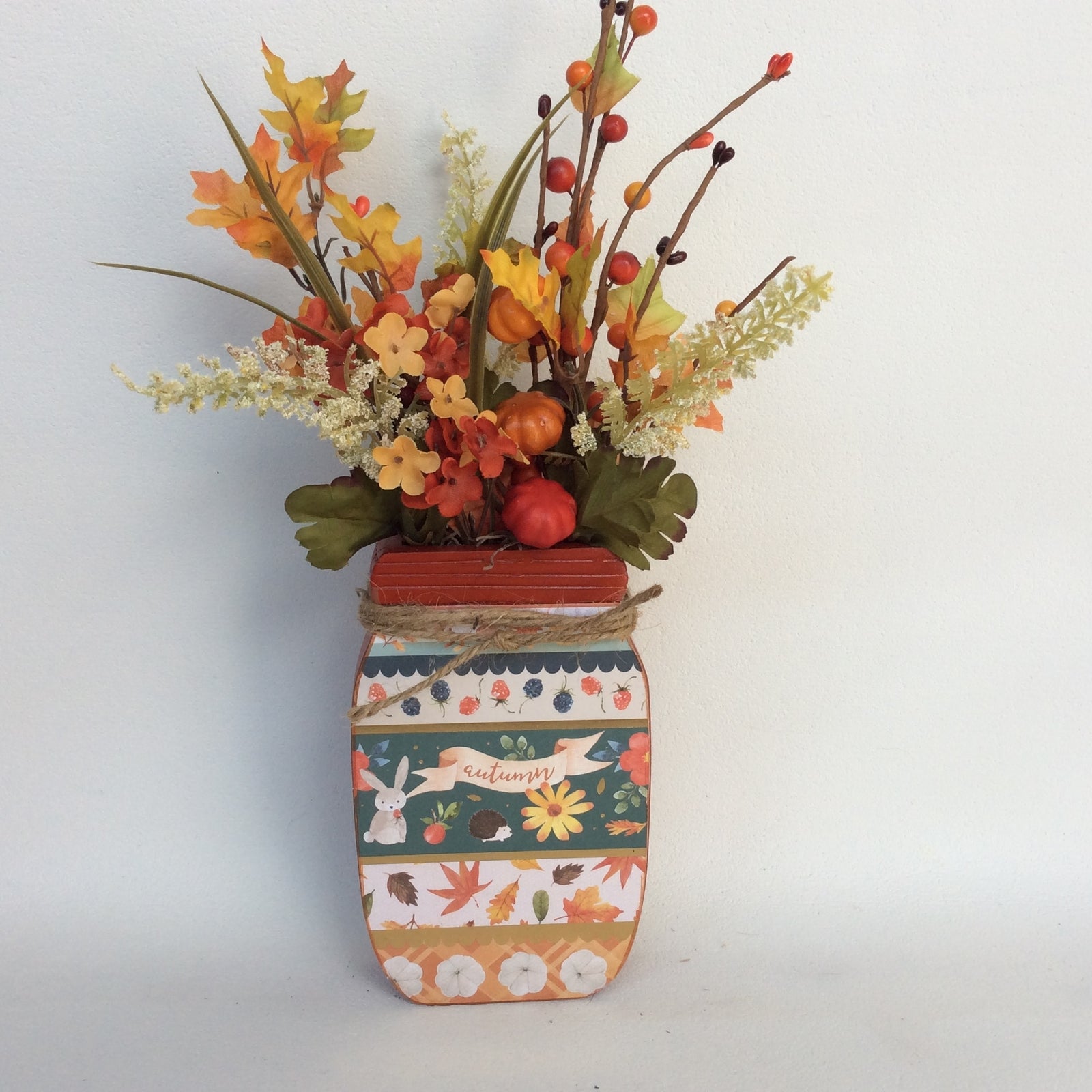 AGD Fall Decor - Autumn Critters Floral Wood Mason Jar Display