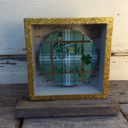 AGD St Patricks Decor - Leprechaun Pot of Gold Inset Box Sign