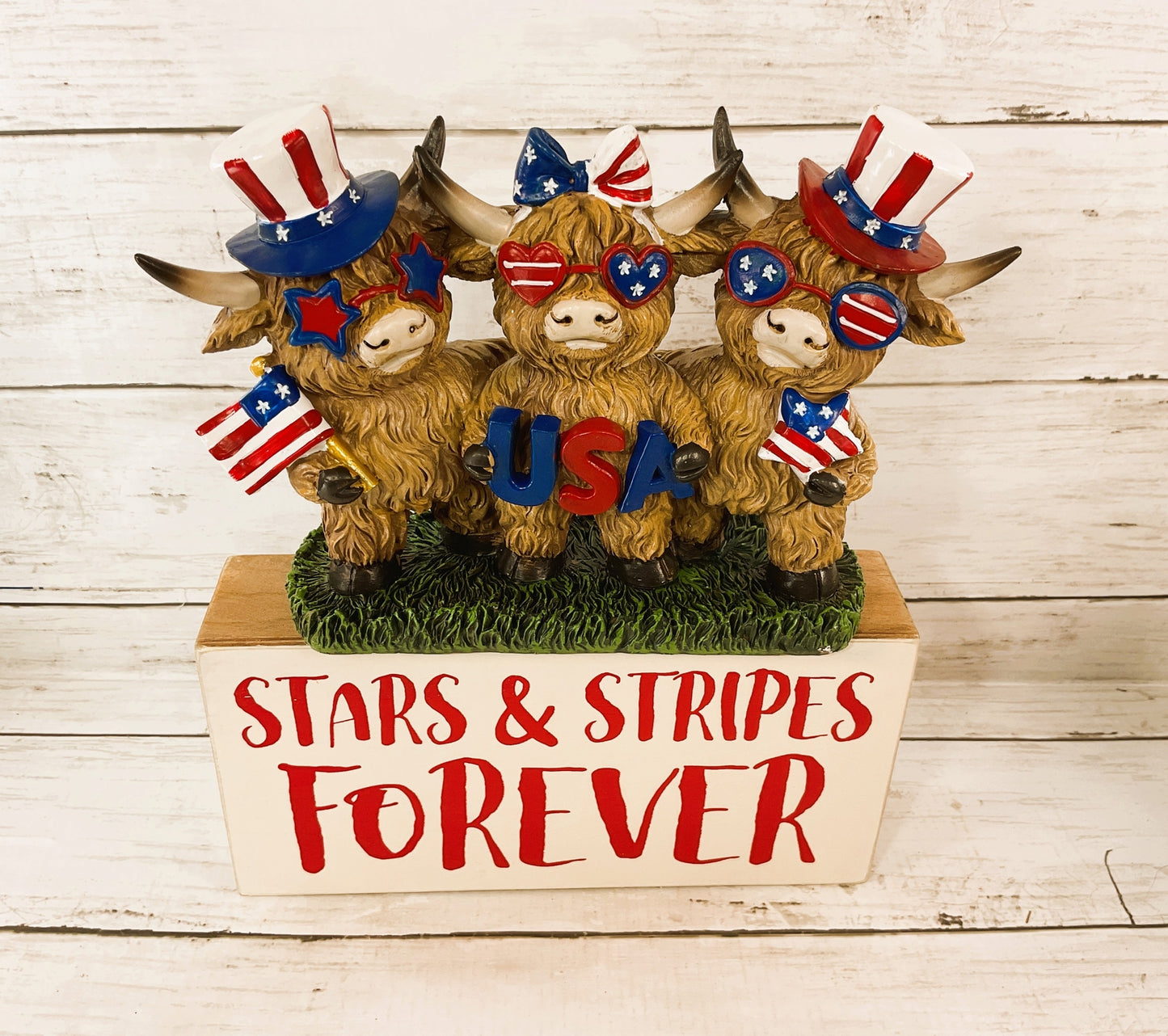 Patriotic Decor - July 4th Resin Highland Cow Trio Figurines w/Bonus Sign