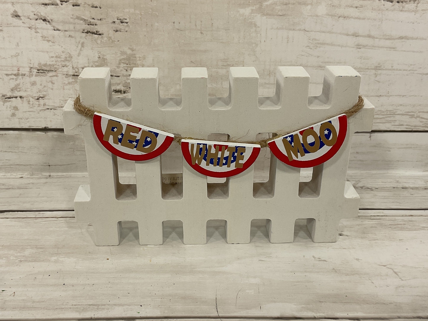 AGD Patriotic Decor - Red White Moo Highland Cows Fence Banner Stand