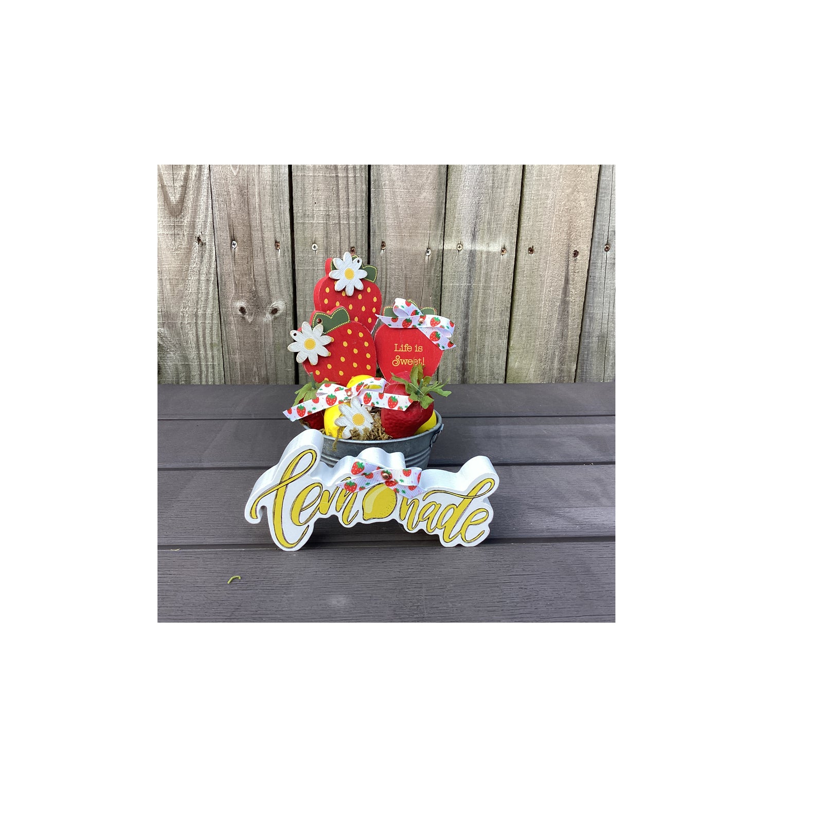 AGD Summer Decor - Strawberry Lemon Lemonade Theme Galvanized Tub Display