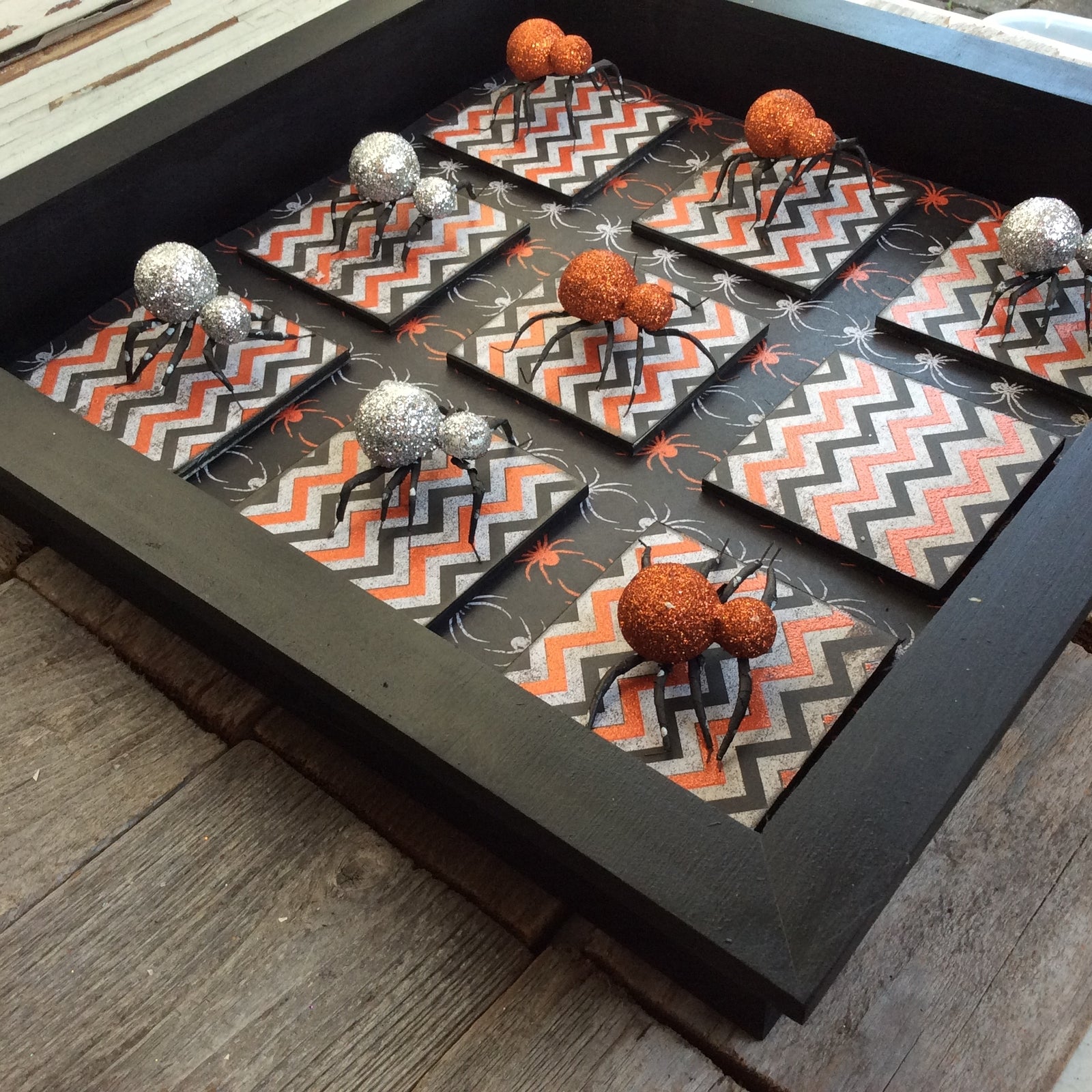 AGD Halloween Decor - Spider Tic Tac Toe Board Game