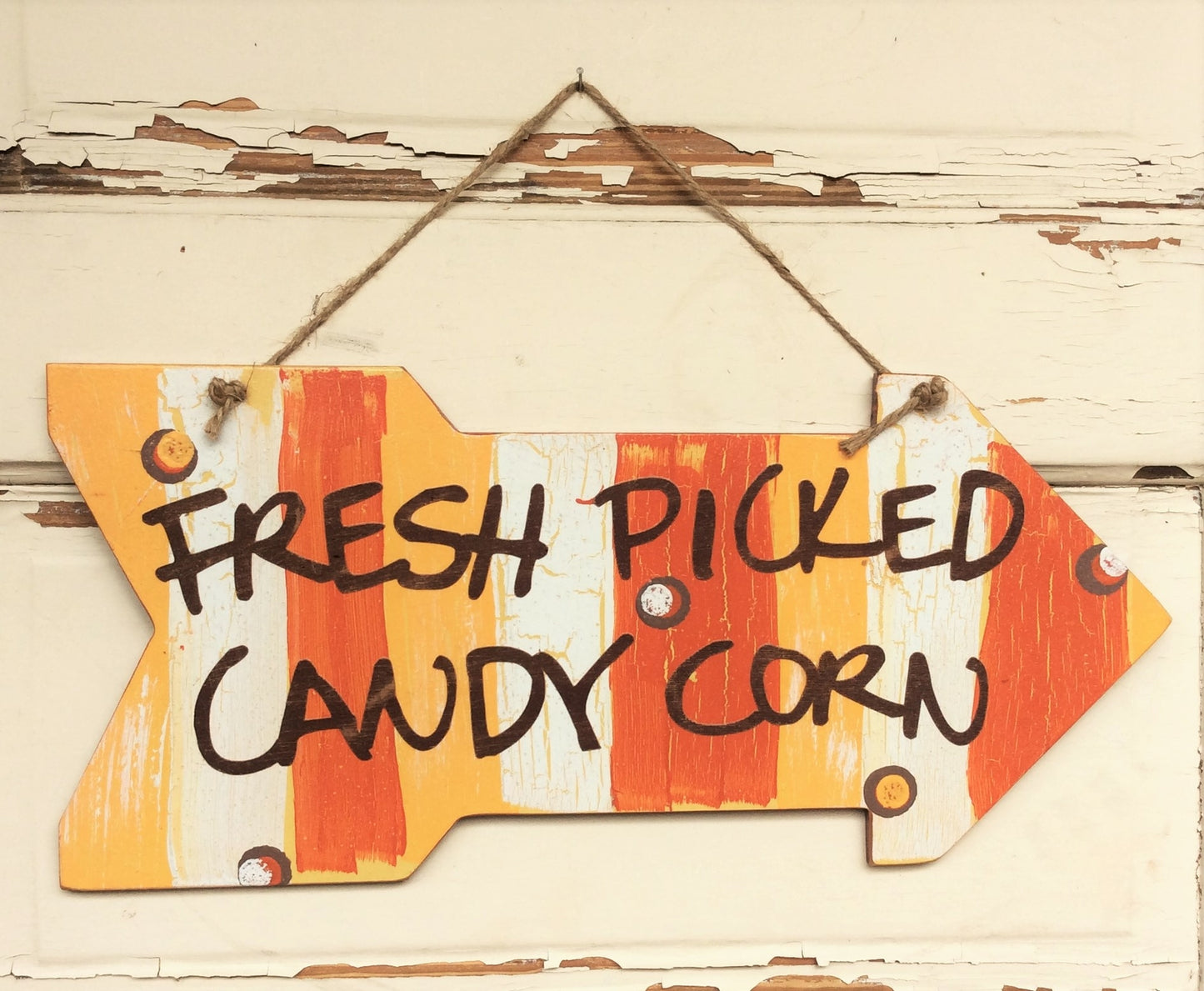 AG Designs Halloween Decor - Arrow Plaque Fresh Picked Candy Corn #82429
