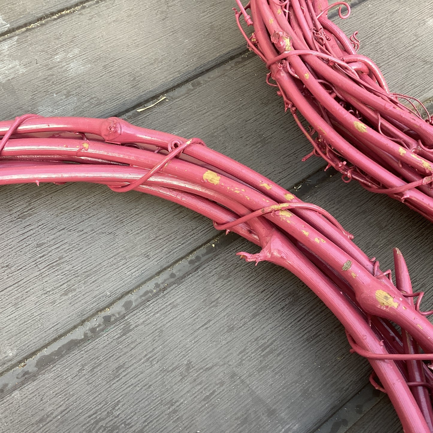 Darice Floral Craft Supply - 18-inch Pink Painted Grapevine Wreath 3pc Set