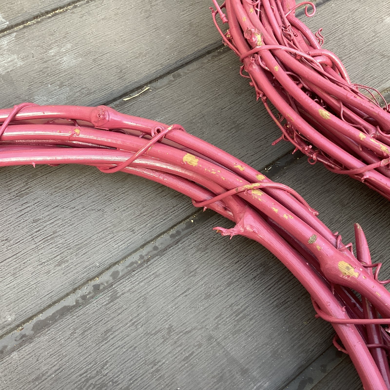 Darice Floral Craft Supply - 18-inch Pink Painted Grapevine Wreath 3pc Set