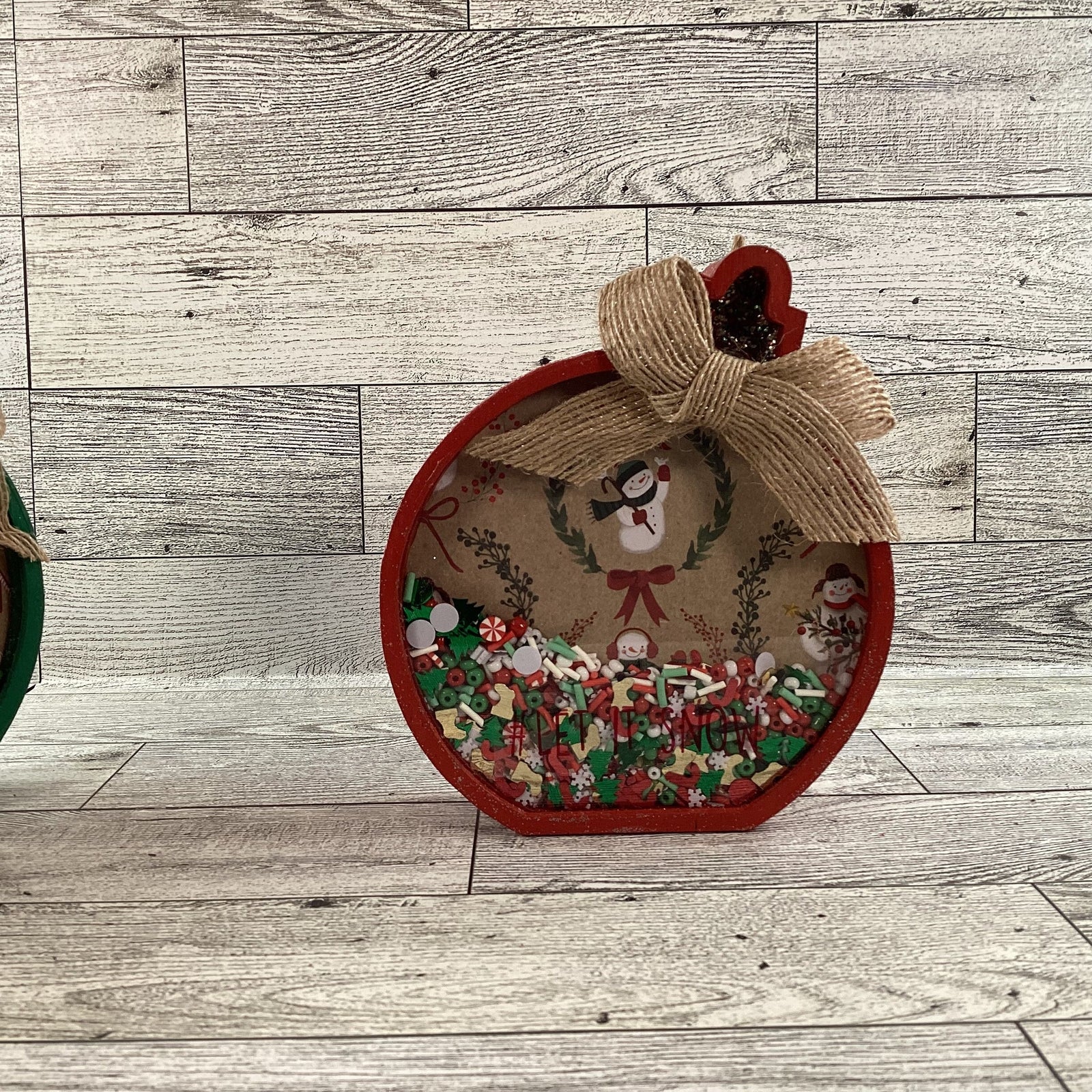 Christmas Decor -  Ornament Shape Chunky Wood Dry Shaker 2pc Set