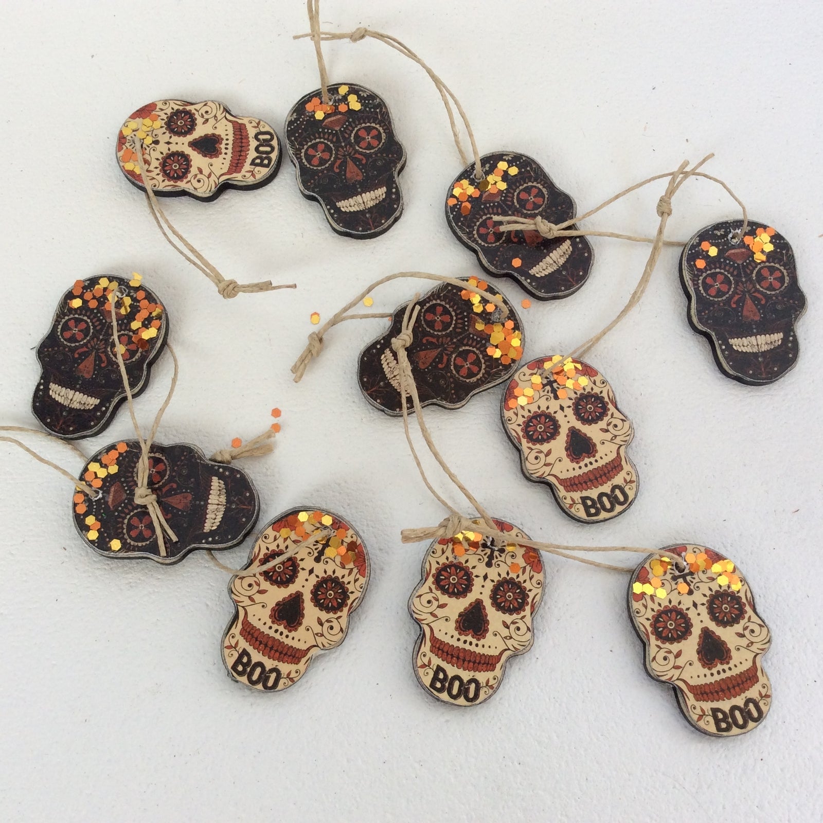 AGD Halloween Decor - Wood Icon Die Cut Skull Ornaments 11pc