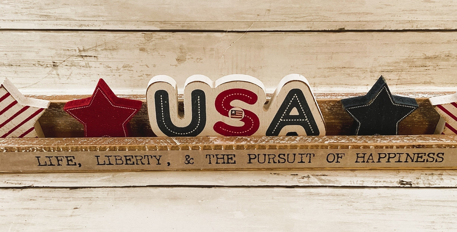 AGD Patriotic Decor - July 4th Life Liberty Happiness Tile Ledger Board