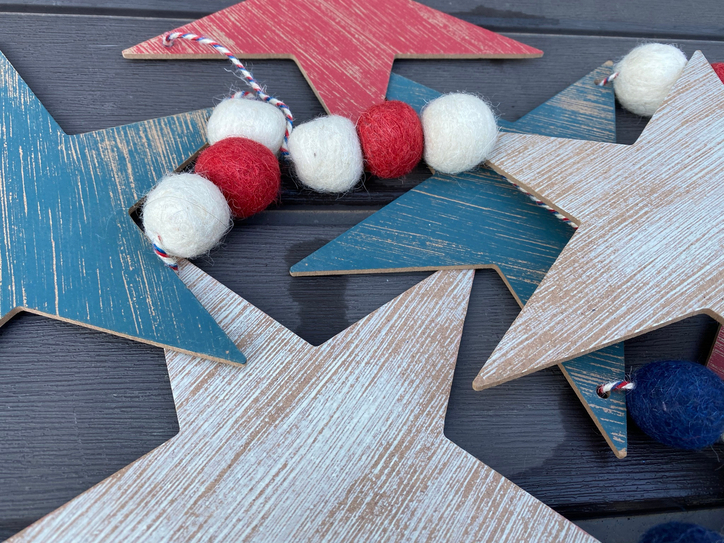 AGD Patriotic Decor - Modern Prim Wood Star and Felt Balls Garland 5ft