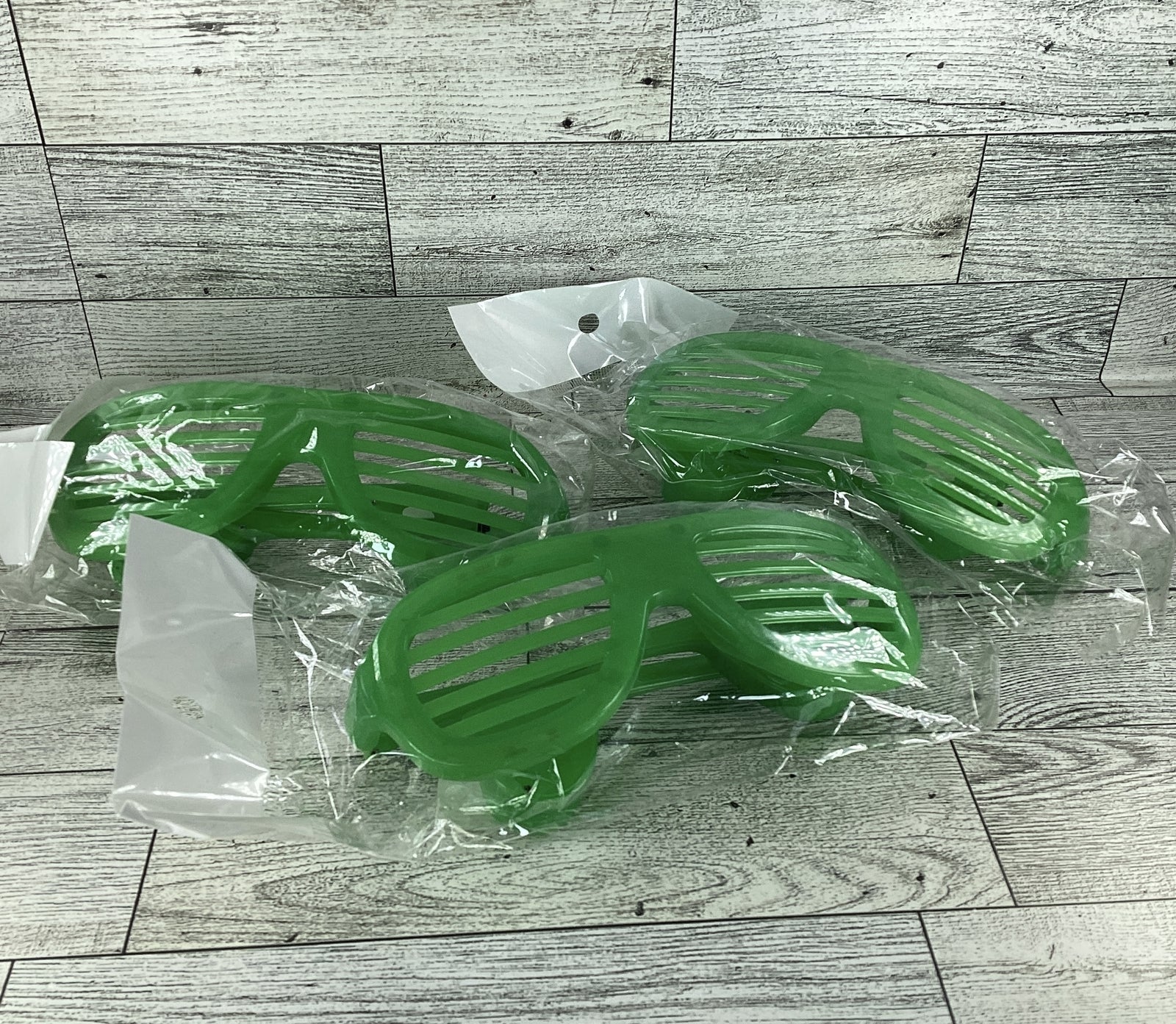 St Patricks Day Party Costume - Jumbo Flashing Lights Glasses Necklaces 10sets