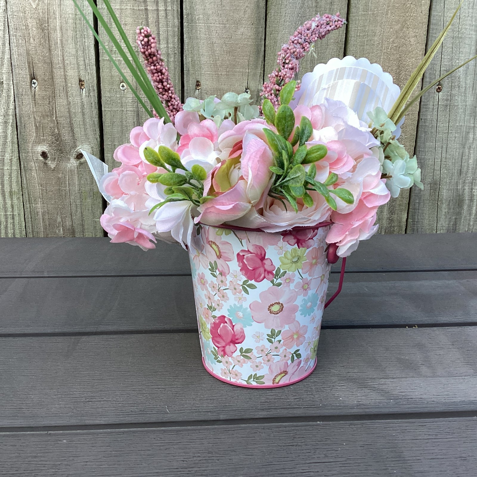 AGD Spring Decor - Mother's Day Psalm 46:5 Floral Display