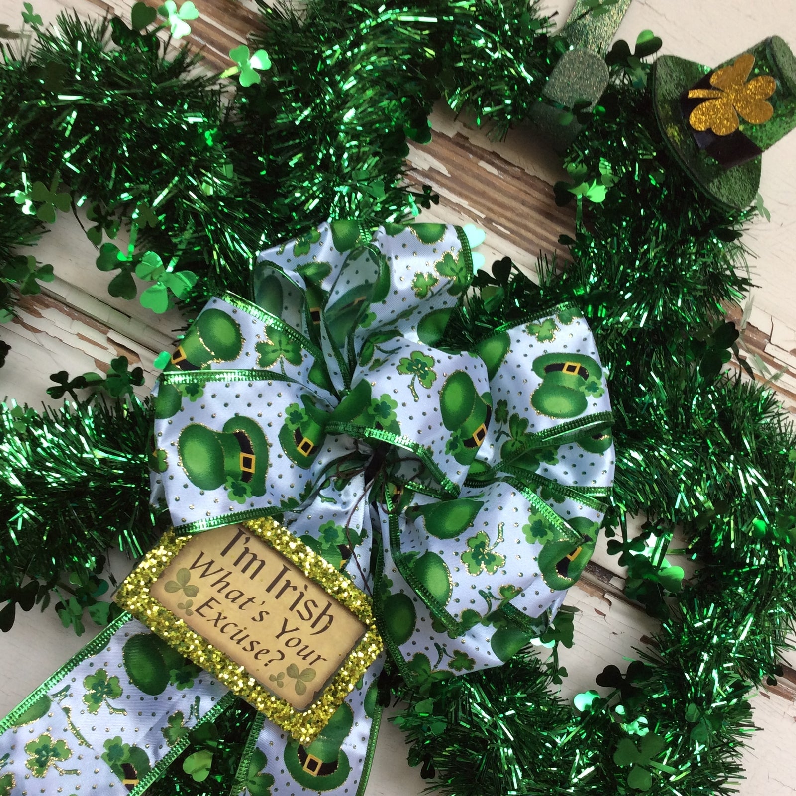 AGD St Patrick's Day Decor - Green Tinsel Shamrock I'm Irish Wreath