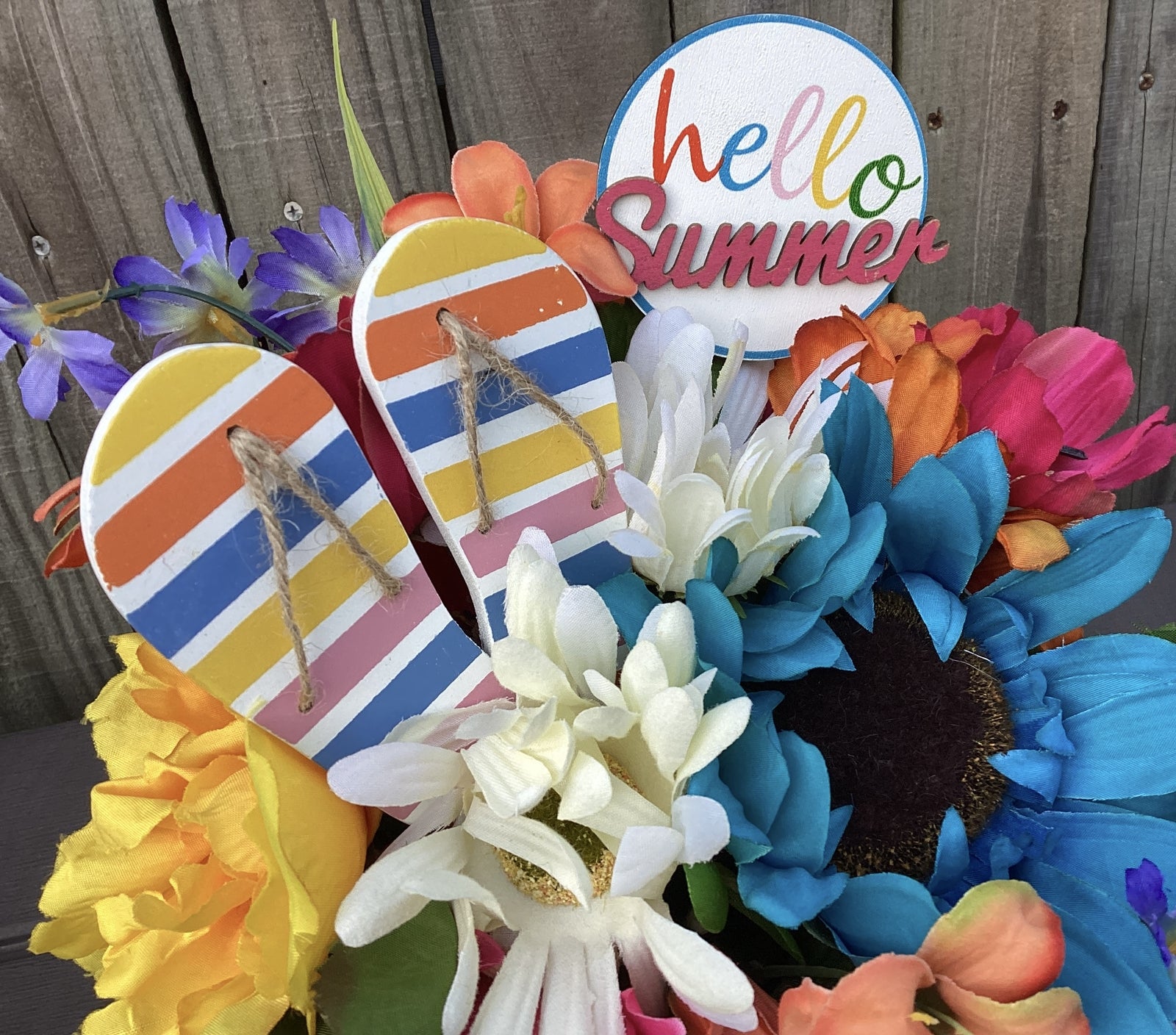 AGD Summer Decor - Hello Summer Galvanized Floral Display