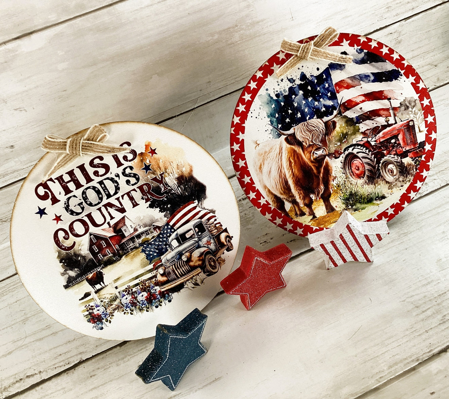 AGD Patriotic Decor -  July 4th Highland Cow Farm Tractor Barn Easel Signs