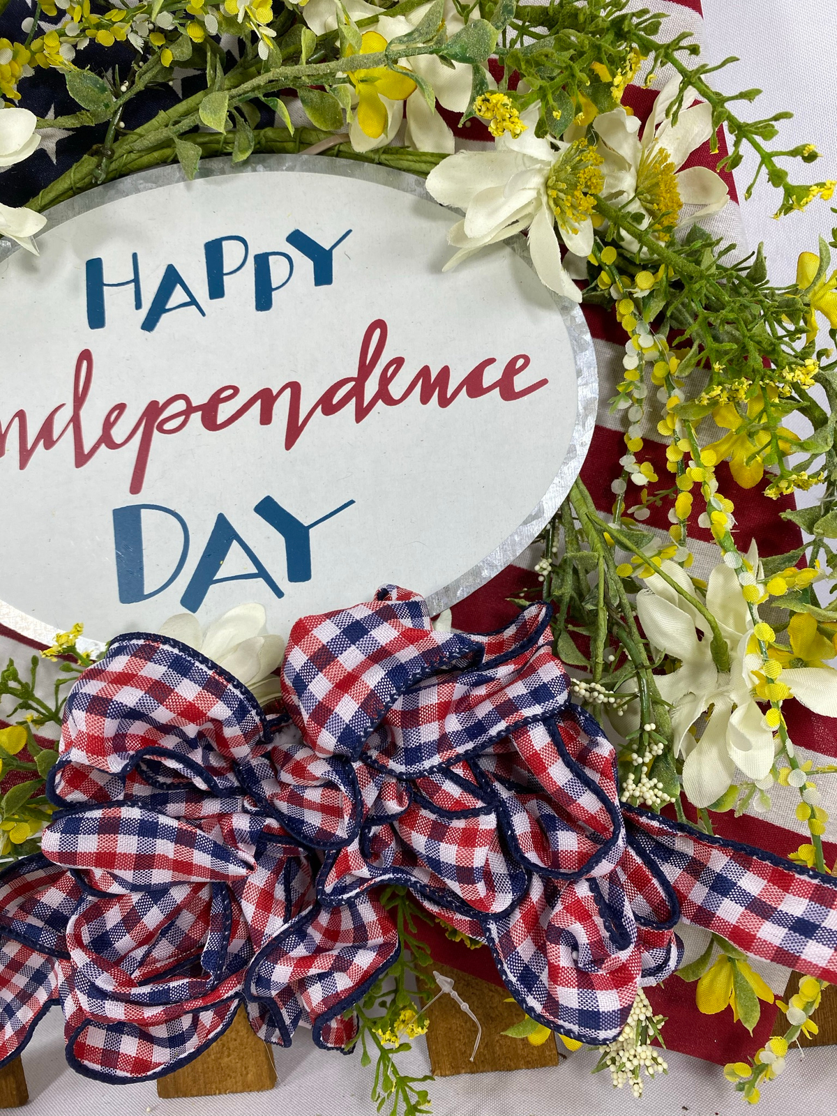 AGD Patriotic Decor - Happy Independence American Flag Fence Wreath