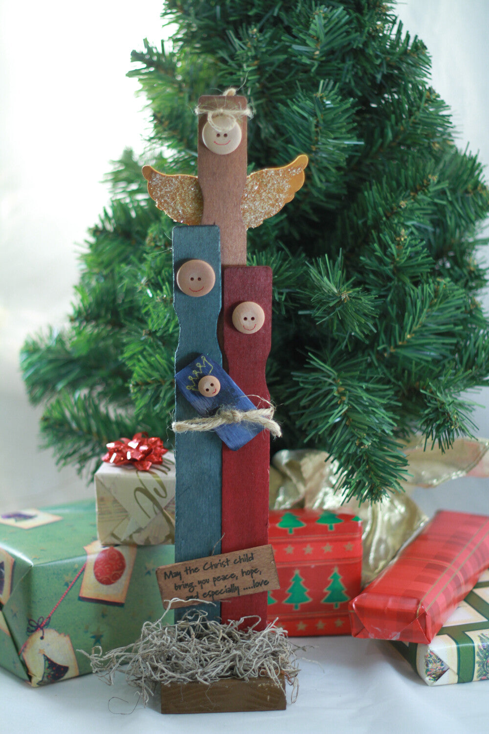 AGD CHRISTmas Decor - Prim Wood Christ Child Love #PSN-03