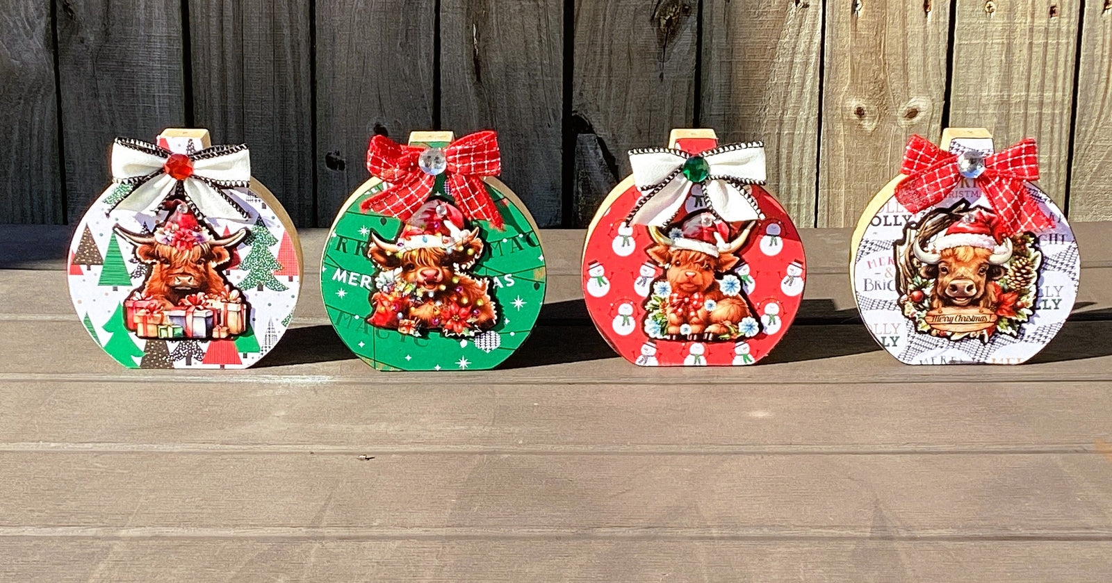 AGD Christmas Decor - Highland Cow Wood Chunky Wood Bulb Sitter 4pc