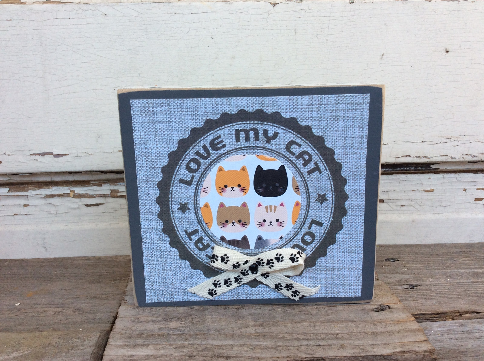 AGD Pet Gift - Love My Cat Chunky Wood Sitter