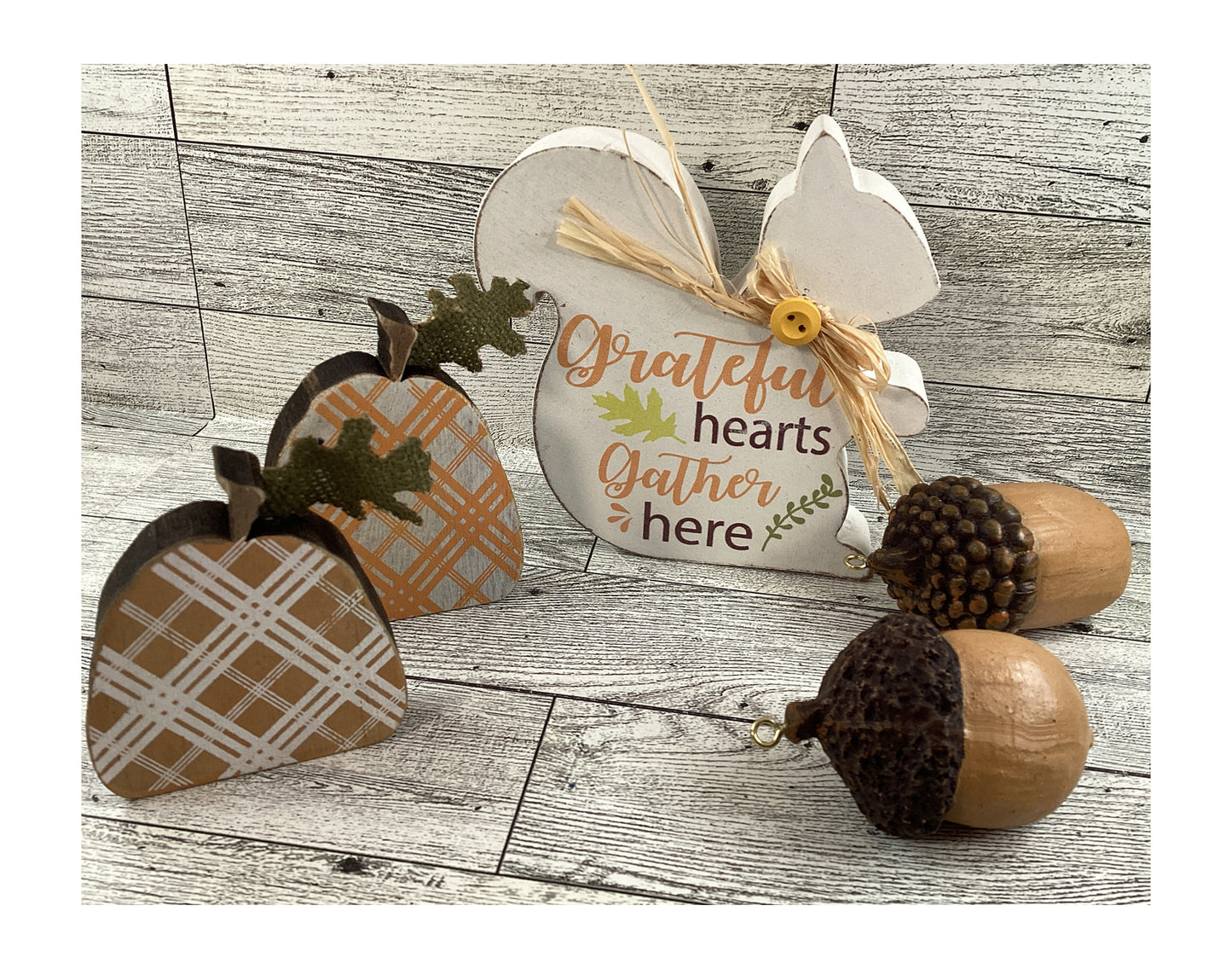 AGD Fall Decor - Chunky Wood Grateful Squirrel Pumpkins Resin Acorns 5pc