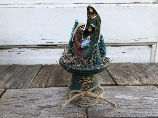 AGD Christmas Decor – Prim Miniature Nativity Tin Display