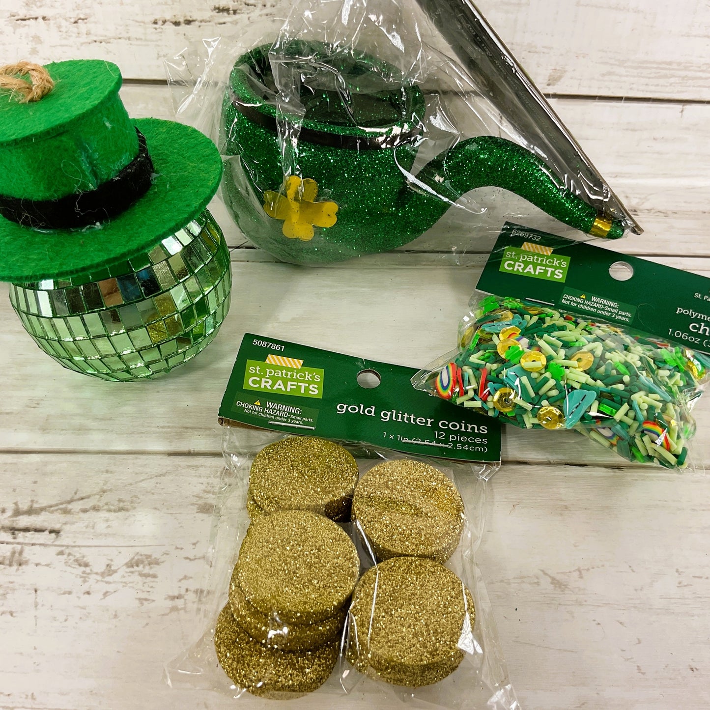 HL St Patrick's Decor -Clay Craft Glitter Pipe Leprechaun Disco Ornament 4pc