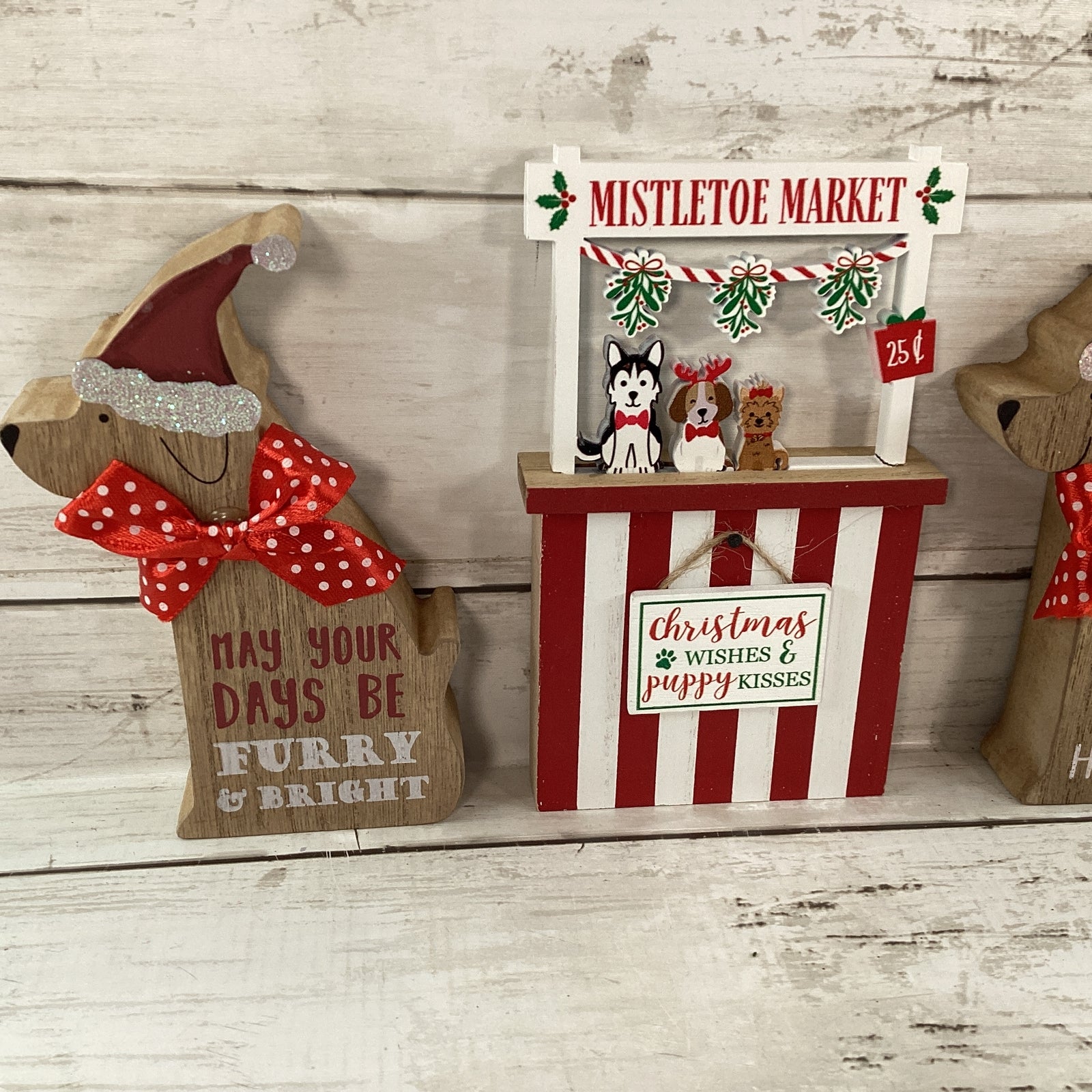 AGD  Christmas Decor - Dog Santa Paw Mistletoe Booth Tier Tray 3pc Set