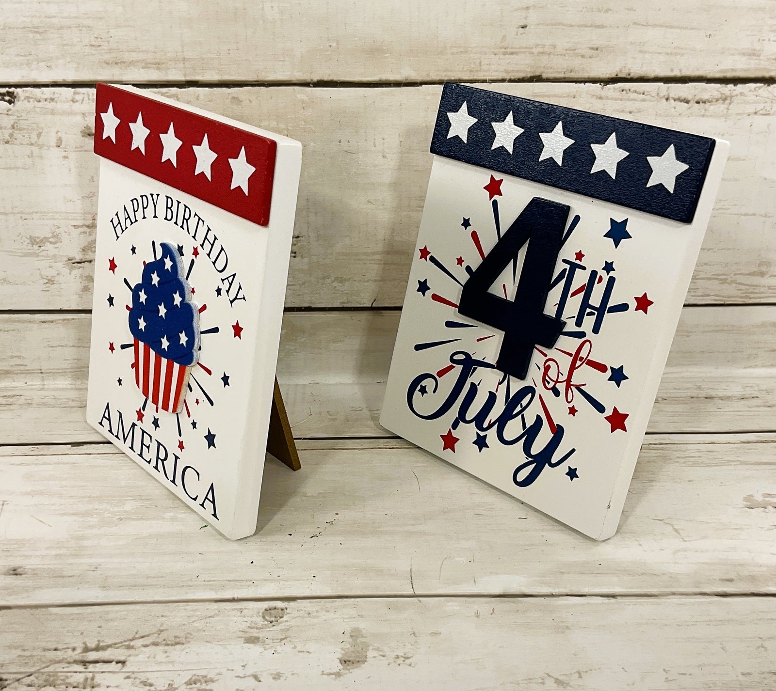 HL Patriotic Decor - Light Up Ceramic Cupcakes & Signs 4pc Set